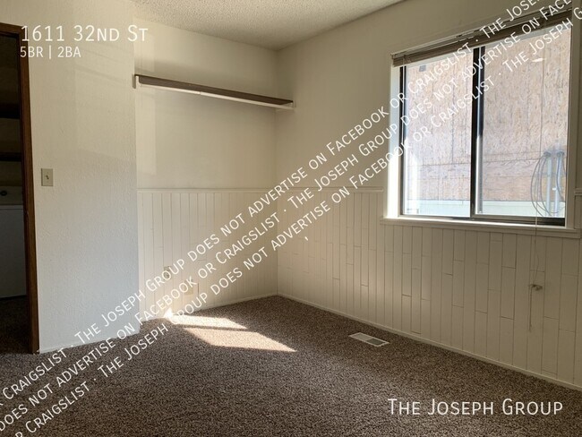 Foto del edificio - 1611 32nd St
