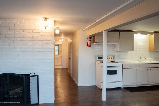 Building Photo - 1152 NJ-34