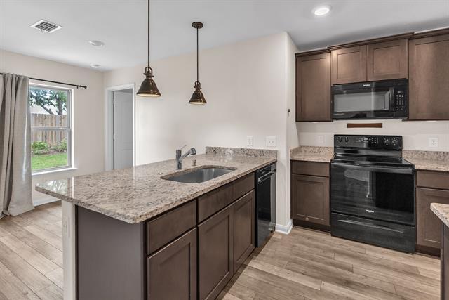 Building Photo - 4536 Skipador Dr