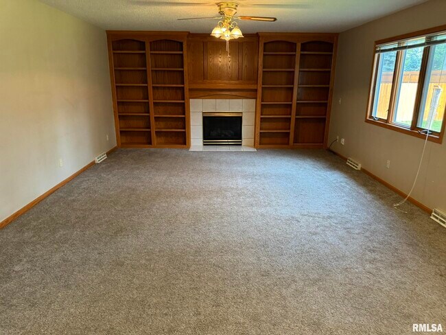 Foto del edificio - 1318 W 52nd St