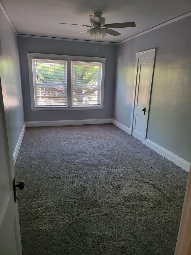 Foto del edificio - 18204 Detroit Ave