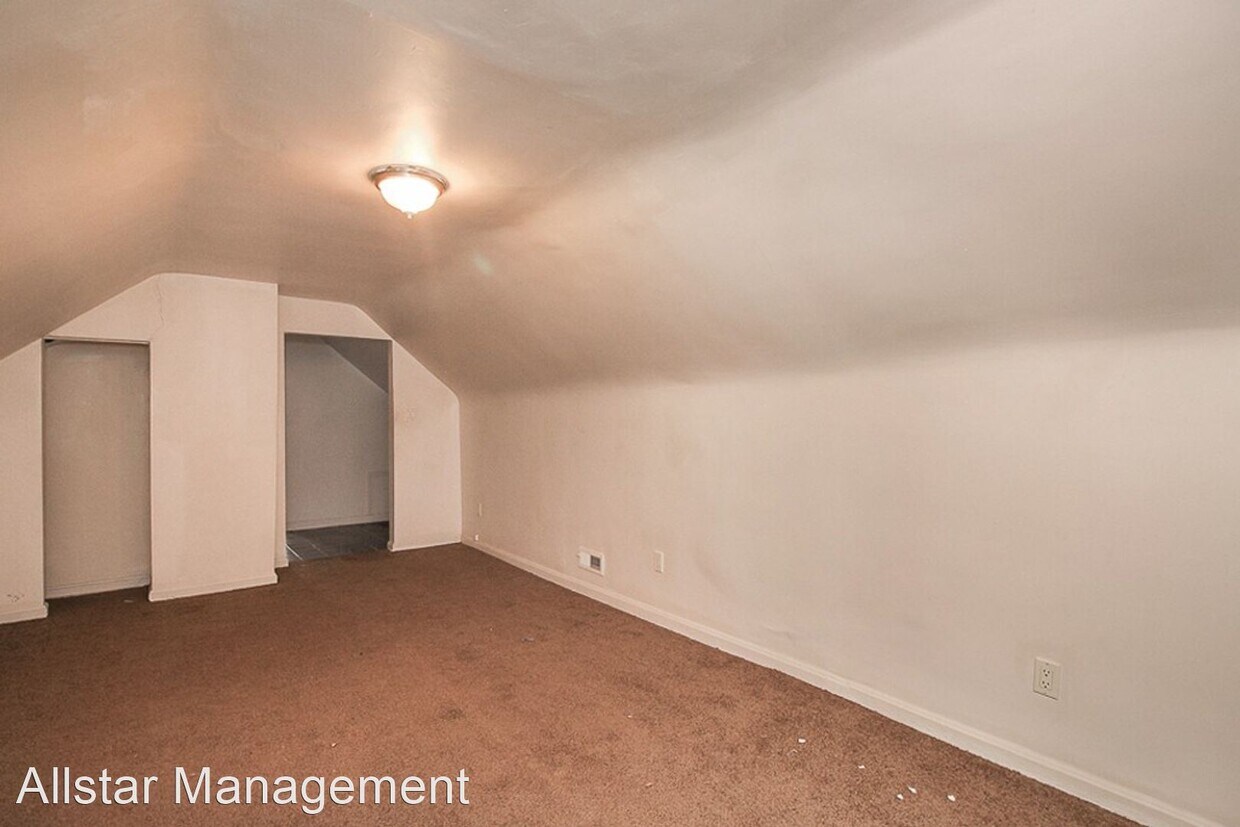 Primary Photo - 3 br, 2 bath House - 16512 Burnside Avenue Up