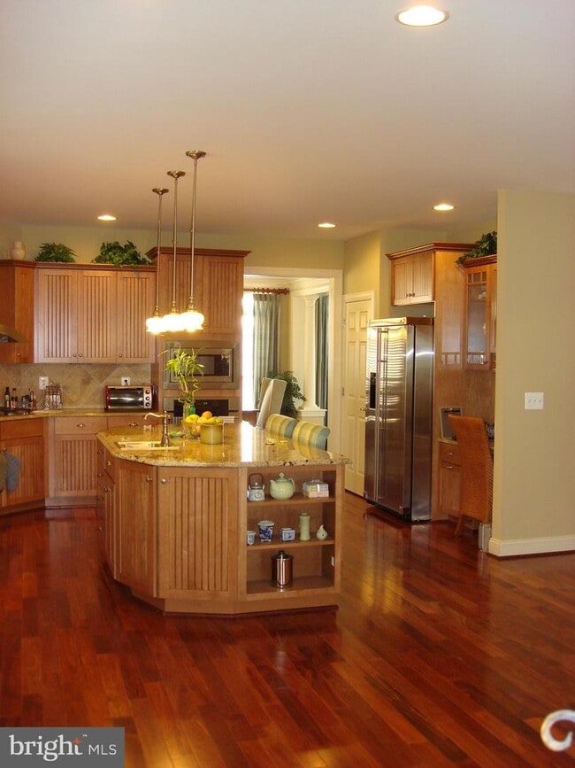 Building Photo - 5809 Deep Creek Dr