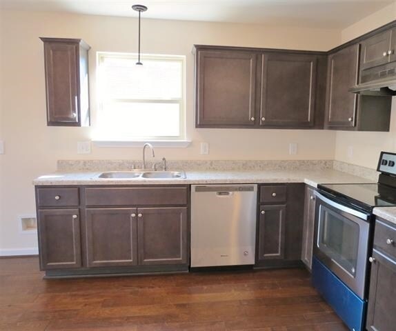 Foto del edificio - 412 Mossy Ln