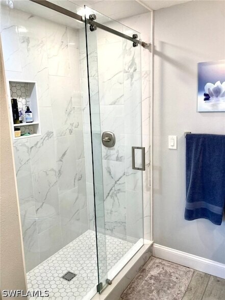 Foto del edificio - 6750 Huntington Lakes Cir