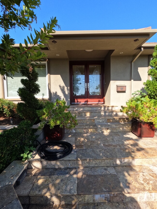 165 Cumberland Rd, Glendale, CA 91202 House Rental in Glendale, CA