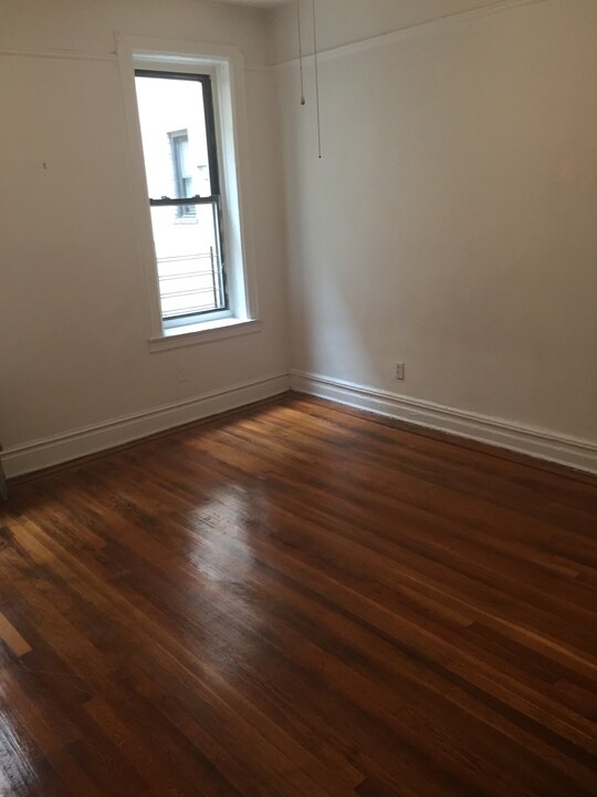 Building Photo - 601 40th St