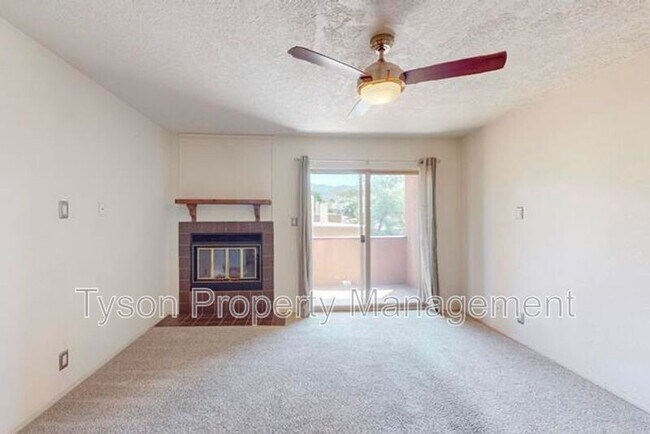 Foto del edificio - 12201 Haines Ave NE