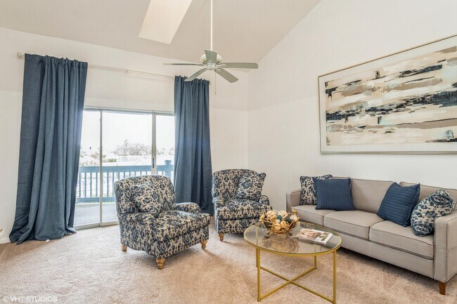Foto del edificio - 1637 NE Nautical Pl