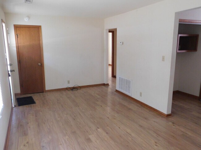 Foto del edificio - Nice 2-bedroom, 1-bathroom home located in...