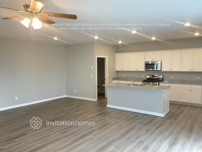 Building Photo - 521 Almere Dr