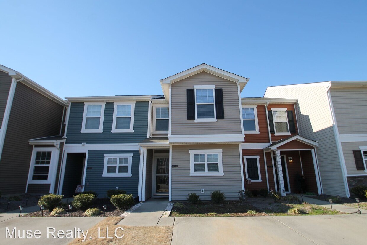 Foto principal - 2 br, 1.5 bath House - 664 Potter Place