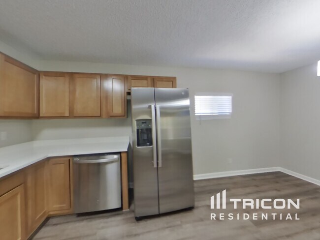 Foto del edificio - 640 Mountain View Ave NE