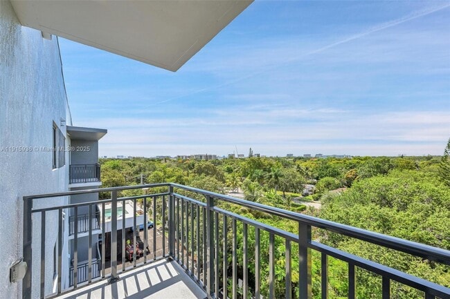 Foto del edificio - 840 NE 130th St