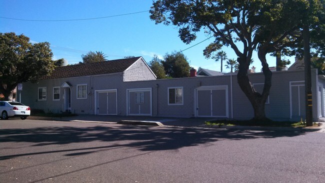 Foto del edificio - 421-423 S Tremont St