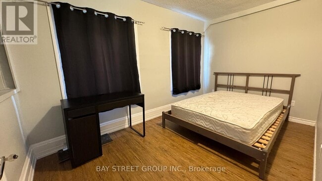 Photo du bâtiment - 4738 Huron St