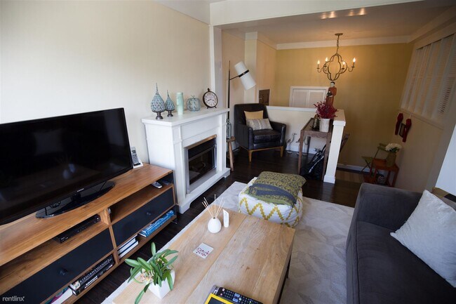 Building Photo - 1 br, 1 bath Condo - 151 Clifford Terrace
