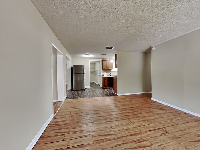 Building Photo - 5226 Timawatha Ave