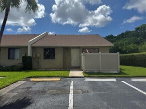 Building Photo - 10324 Boca Bend W