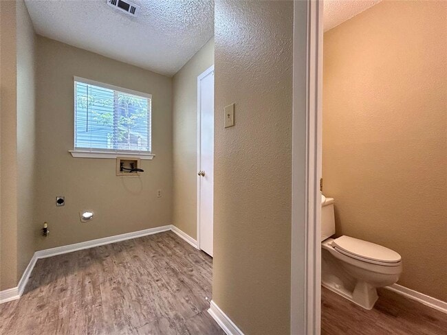 Building Photo - 6900 Argonne Forest Cove