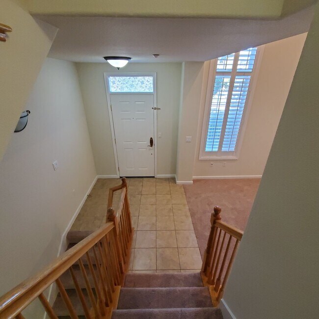 Foto del edificio - 4/3.5 Beautiful Townhome in Dublin Ranch w...
