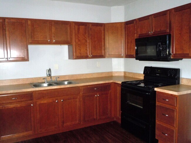 Building Photo - 1231 Constance