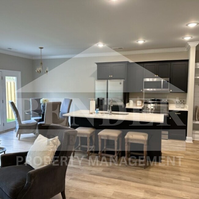 Foto del edificio - BELLINGHAM COVE RD 116/120