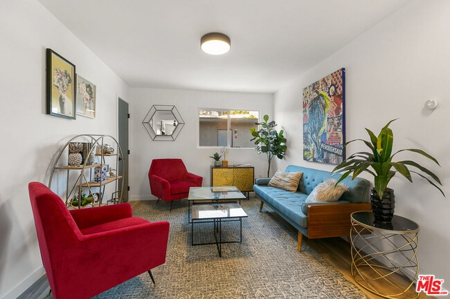 Foto del edificio - 2918 Hauser Blvd