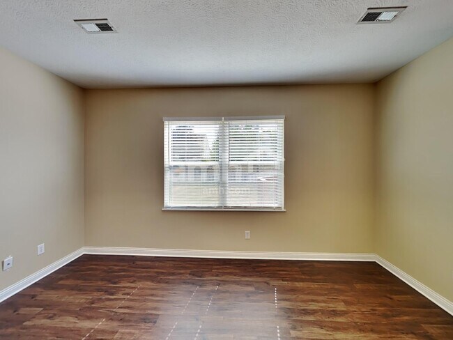 Foto del edificio - 328 Timbersmith Dr