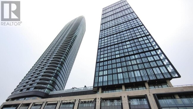 Building Photo - 575 Bloor St E