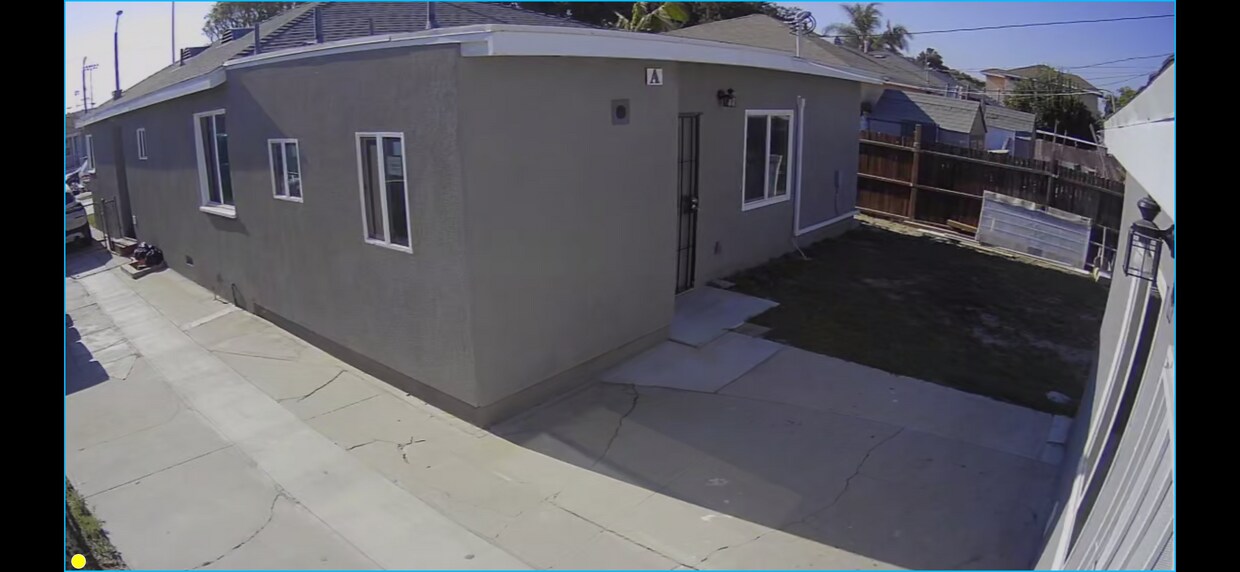Foto principal - 10242 Stanford Ave