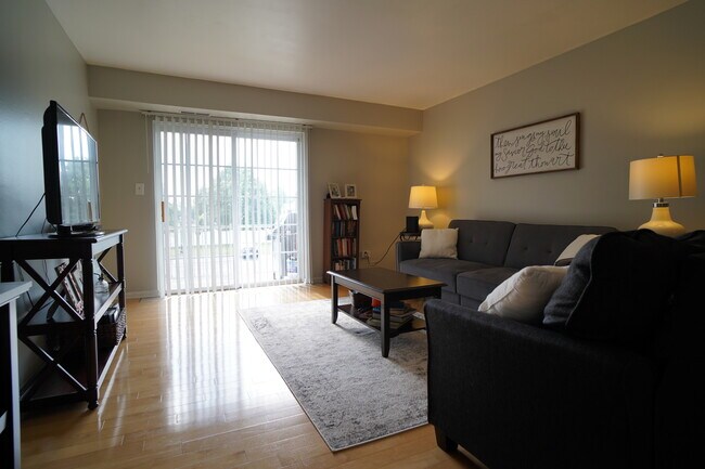 Foto del edificio - 1615 N Windsor Dr