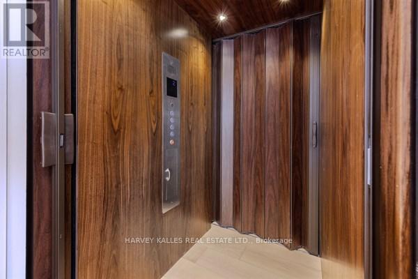 Photo du bâtiment - 3279 Lakeshore Rd.