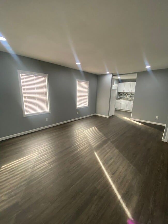 Building Photo - Remodeled House in Yakima!