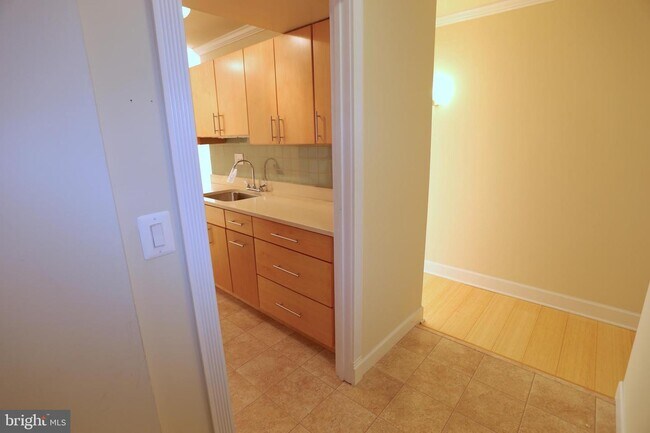 Building Photo - 4970 Battery Ln