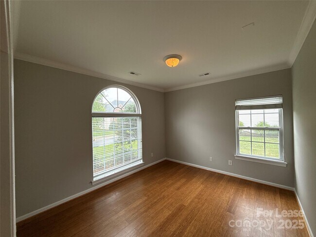 Foto del edificio - 1113 Cooper Ln