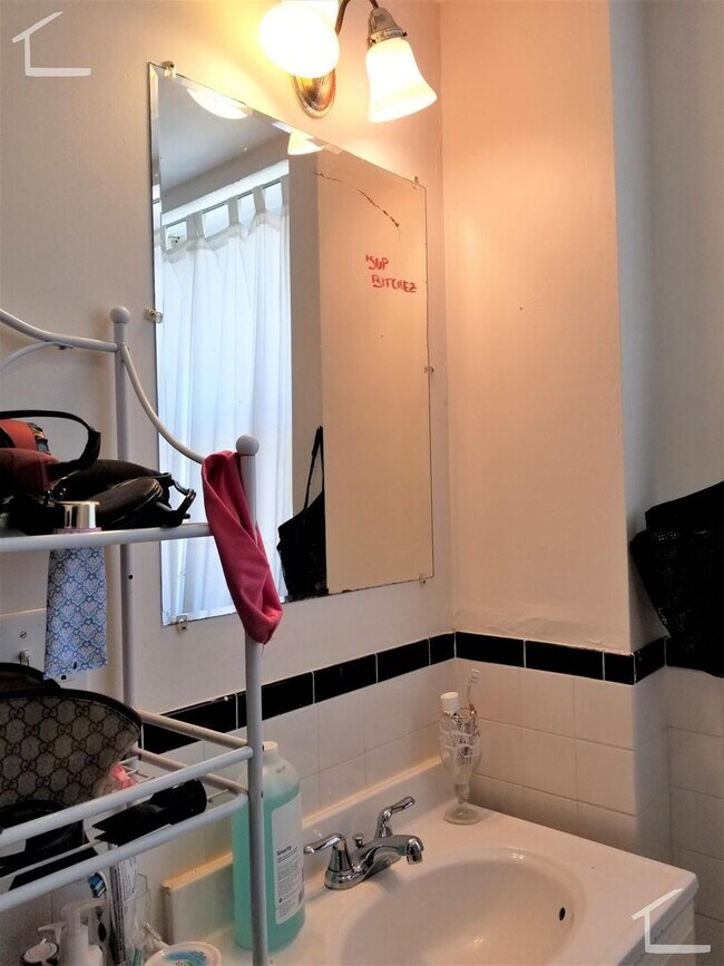 Building Photo - 48 Brighton Ave