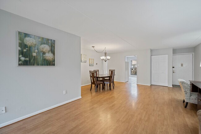 Foto del edificio - 253 Shawmont Ave