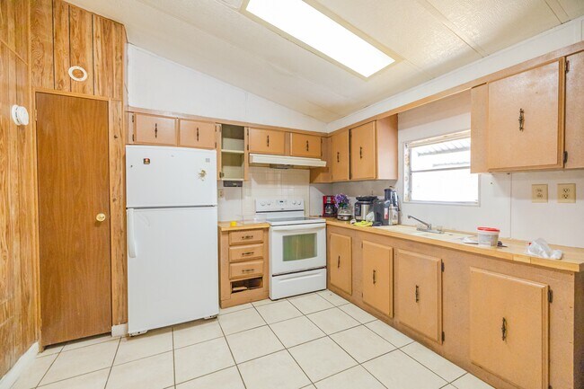 Foto del edificio - 710 NW 217th Way