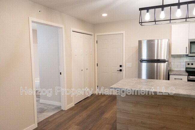 Foto del edificio - 1740 Willow St