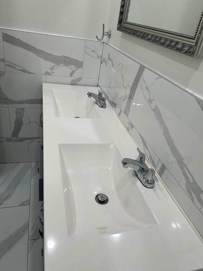 Foto del edificio - 14435 224th St