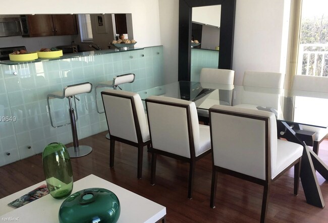 Foto del edificio - 16590 NE 26th Ave