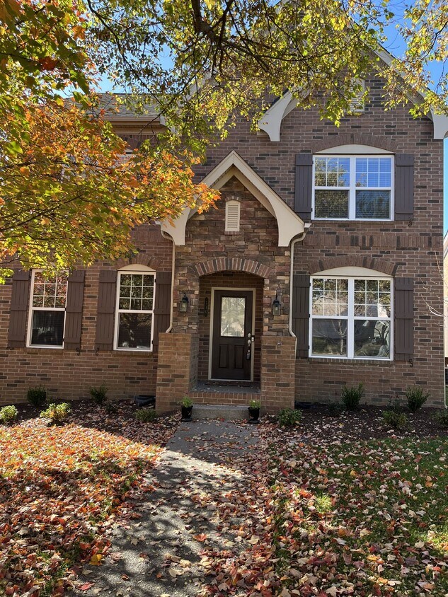 "Charming 4-Bed Home with Guest Suite & Gr... - "Charming 4-Bed Home with Guest Suite & Gr...