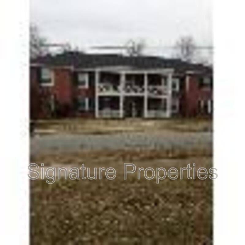 Primary Photo - 534 Logan St