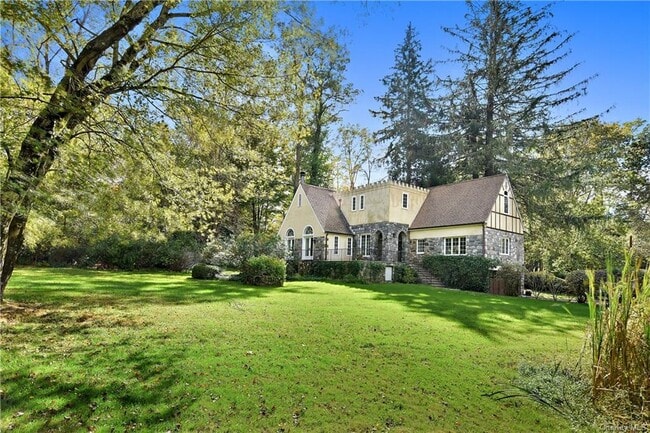 Foto del edificio - 160 Long Ridge Rd