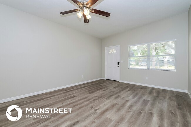 Foto del edificio - 358 Wertz Dr