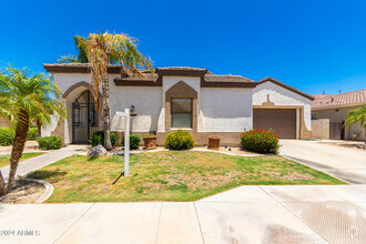 Building Photo - 14344 W Alvarado Dr