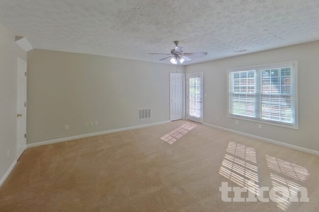 Building Photo - 806 Board Walk Ct
