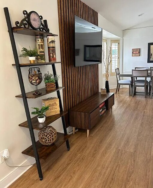 Foto del edificio - 8845 E Sunnyside Dr