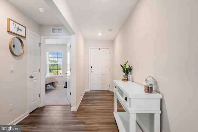 Foto del edificio - 171 Centergate Dr